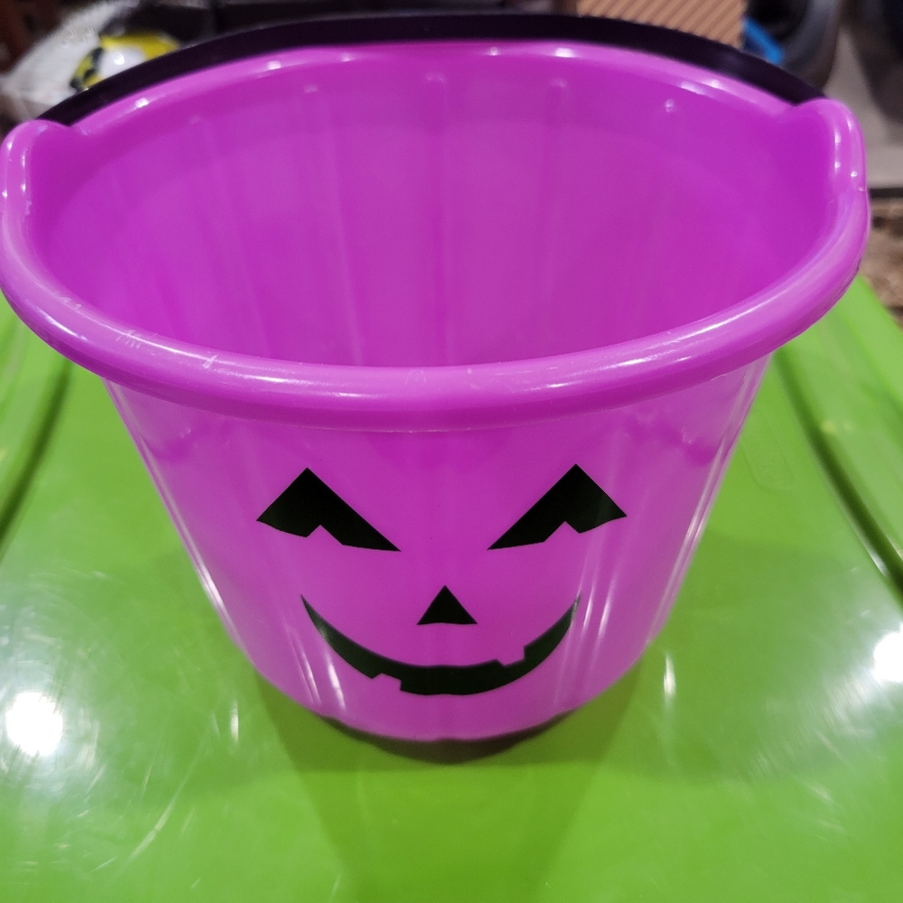 purple halloween bucket